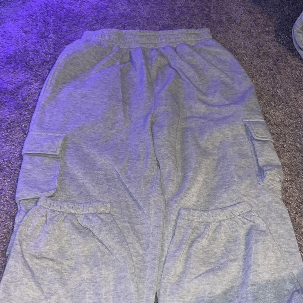 grey cuffed bottom sweats
